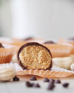 No Bake Peanut Butter Cup Energy Bites