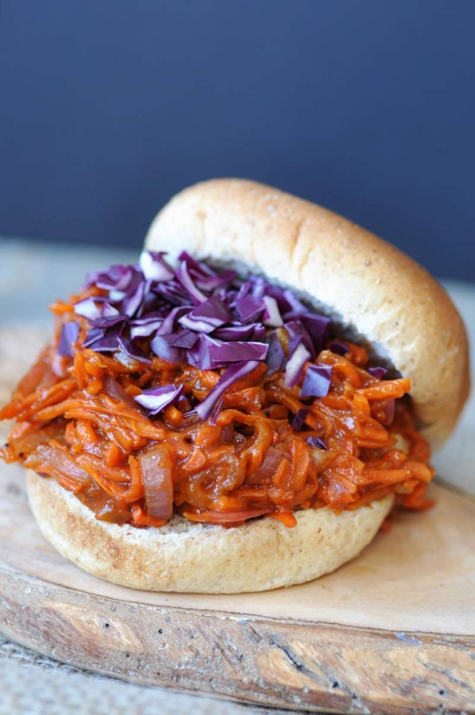 Pulled BBQ-Carrots with Homemade BBQ Sauce