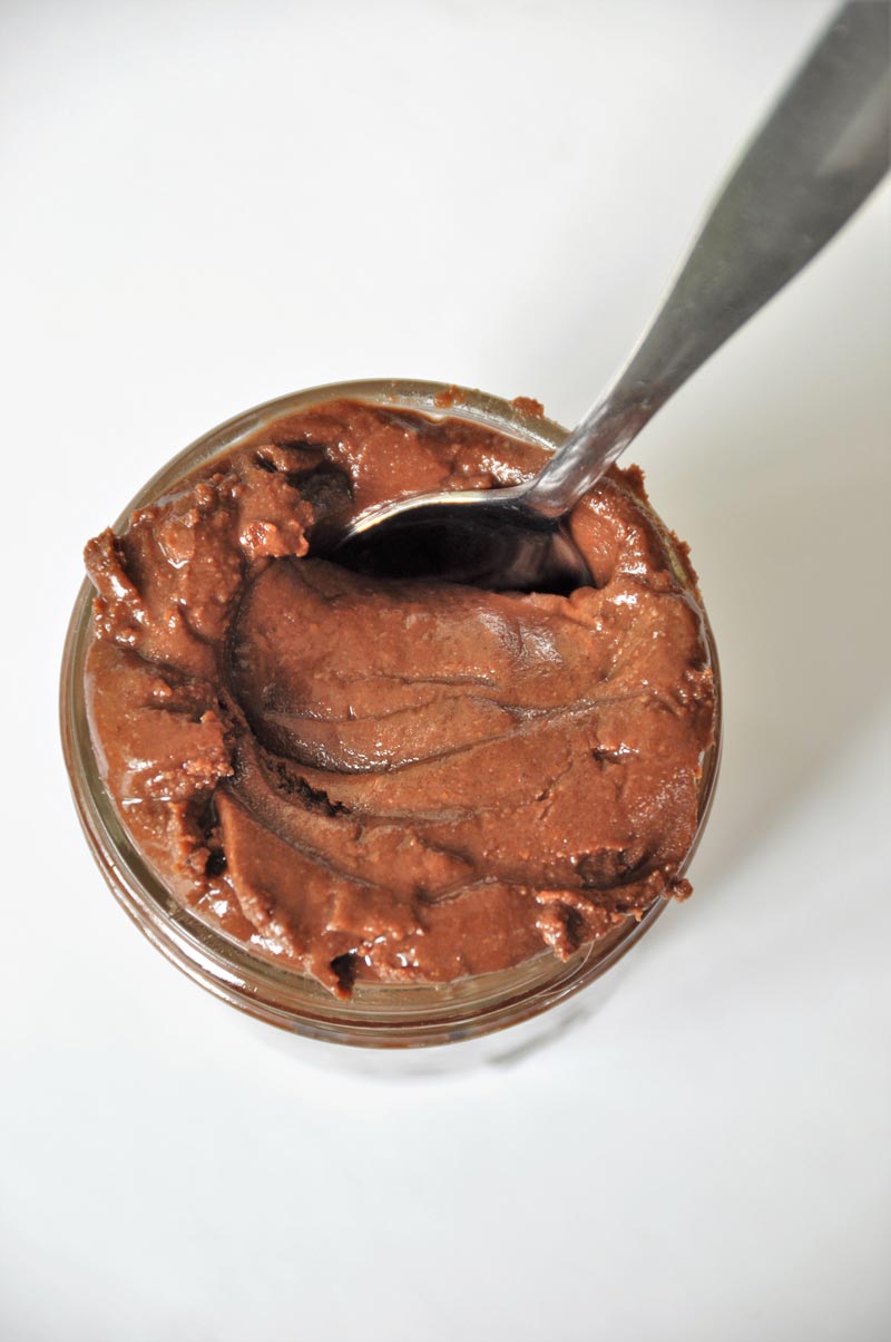 Homemade Salted Chocolate Roasted Almond Butter! Only four ingredients in this easy and delicious recipe! www.veganosity.com
